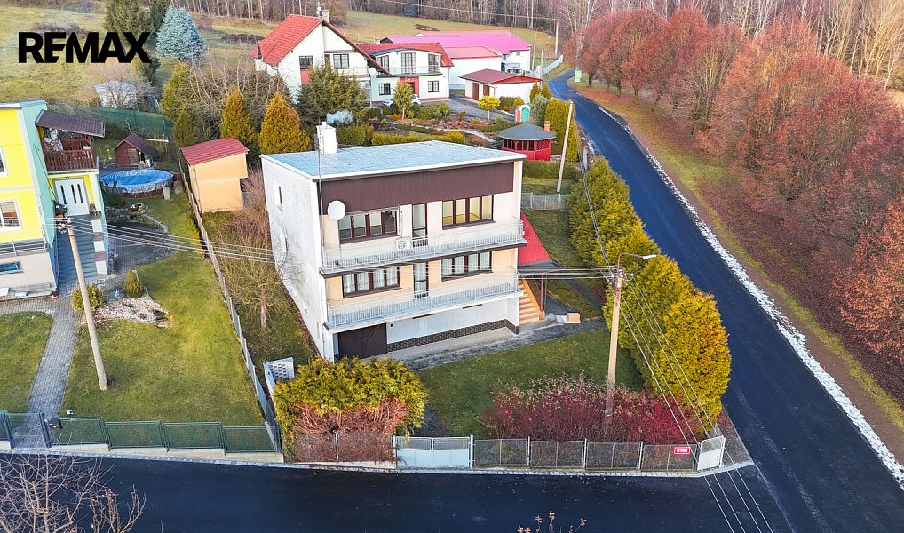 Prodej domu 350 m² s pozemkem 130 m², Halže – náhled fotky 3