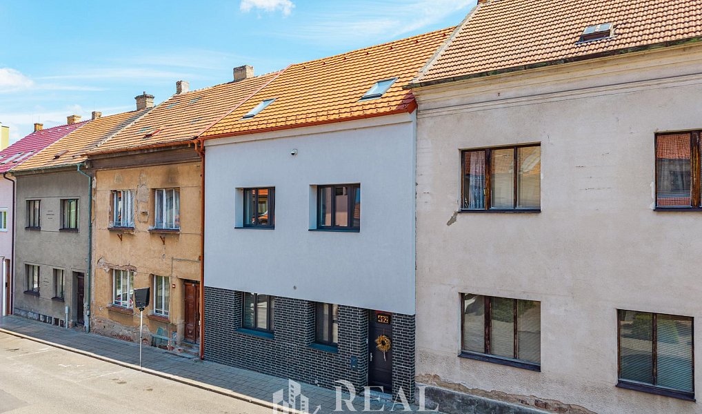 Prodej domu 240 m² s pozemkem 400 m², Louny – náhled fotky 10