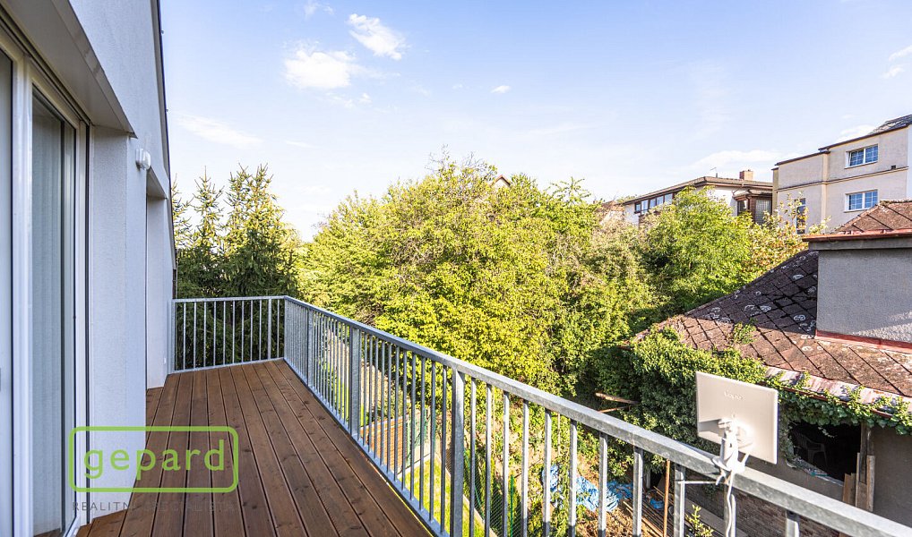 Prodej bytu 6+kk 159 m², Praha – náhled fotky 2