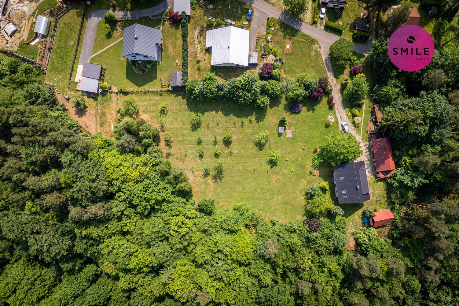 Prodej stavebního pozemku 2 047 m² – pohled 5