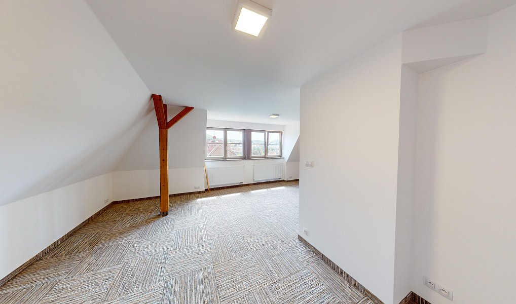 Prodej domu 270 m² s pozemkem 938 m², Karlovy Vary – náhled fotky 21