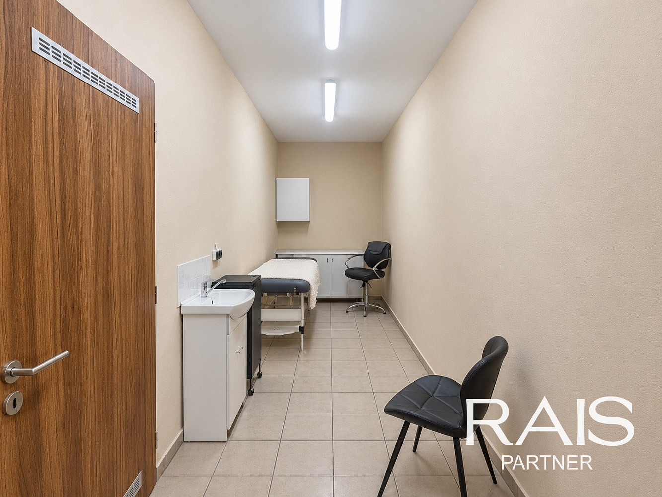 Prodej obchodních prostor 70 m² – fotografie 4
