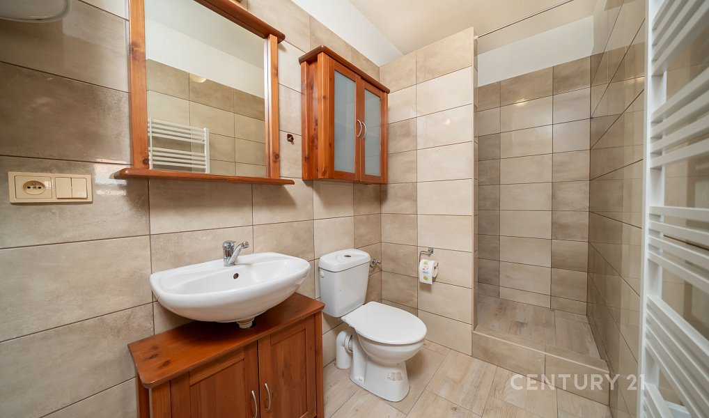 Prodej domu 113 m² s pozemkem 95 m², Úpice – náhled fotky 16
