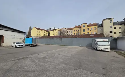 Parkovací místo pro osobní automobil - Komárov, U vlečky, Brno - Komárov