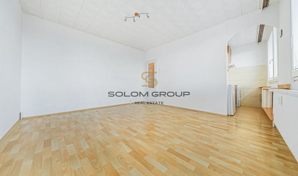 Prodej bytu 1+kk 33 m², Praha – náhled fotky 2