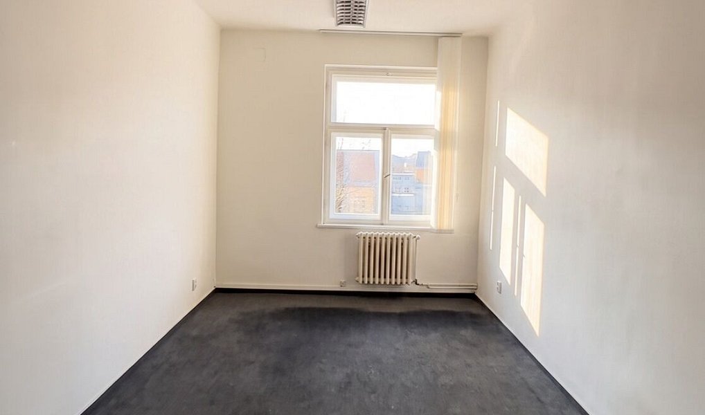 Pronájem kanceláře 18 m², Praha – náhled fotky 3