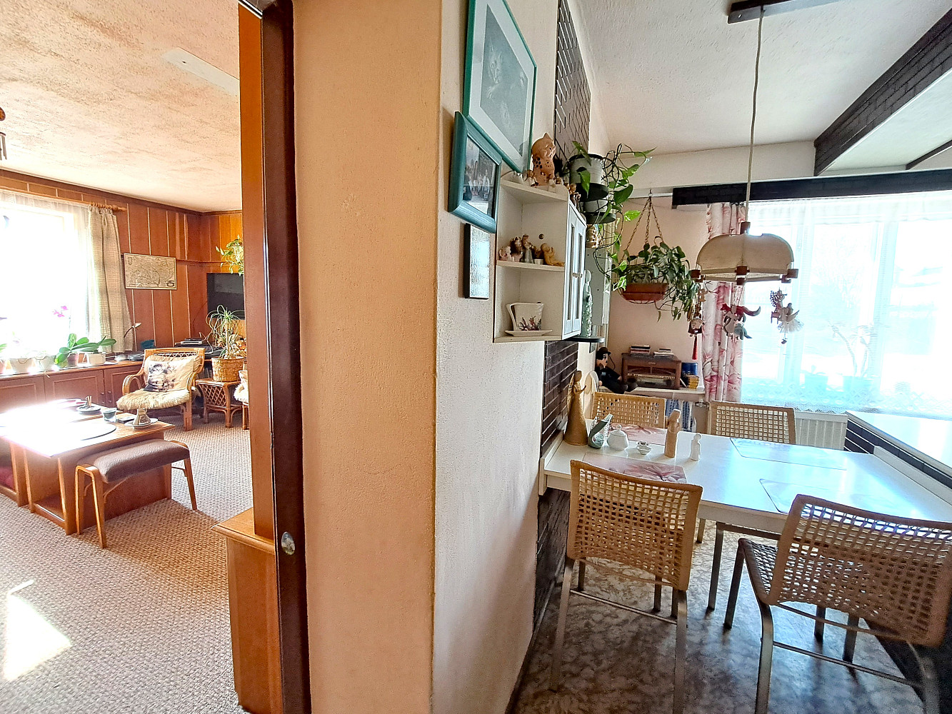 Prodej domu 300 m² s pozemkem 1 830 m² — photo 2