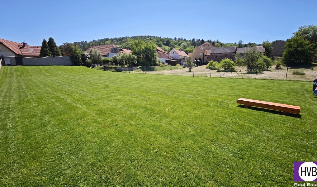 Prodej stavebního pozemku 1 046 m², Nižbor – náhled fotky 3
