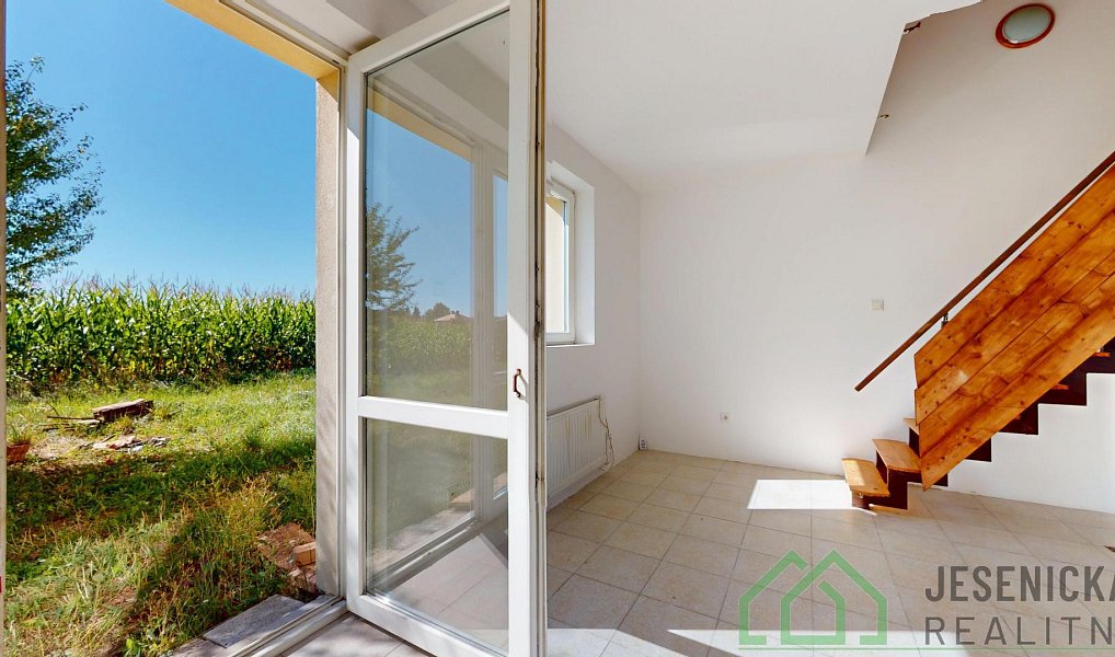 Prodej domu 98 m² s pozemkem 752 m², Trnov – náhled fotky 7