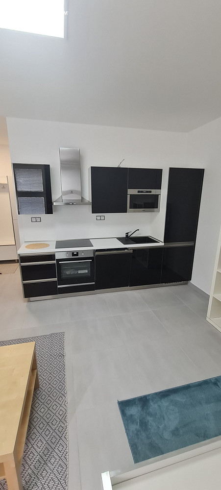 Pronájem bytu 1+kk 33 m² — photo 4