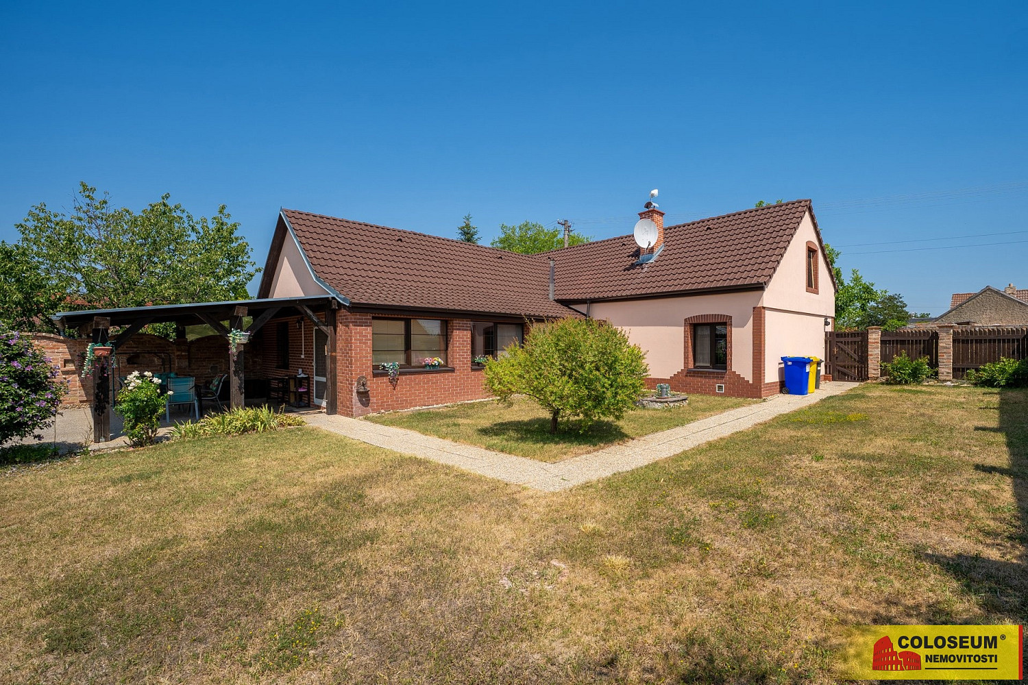 Prodej domu 112 m² s pozemkem 579 m²