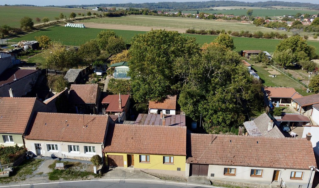 Prodej domu 97 m² s pozemkem 866 m², Mohelno – náhled fotky 2