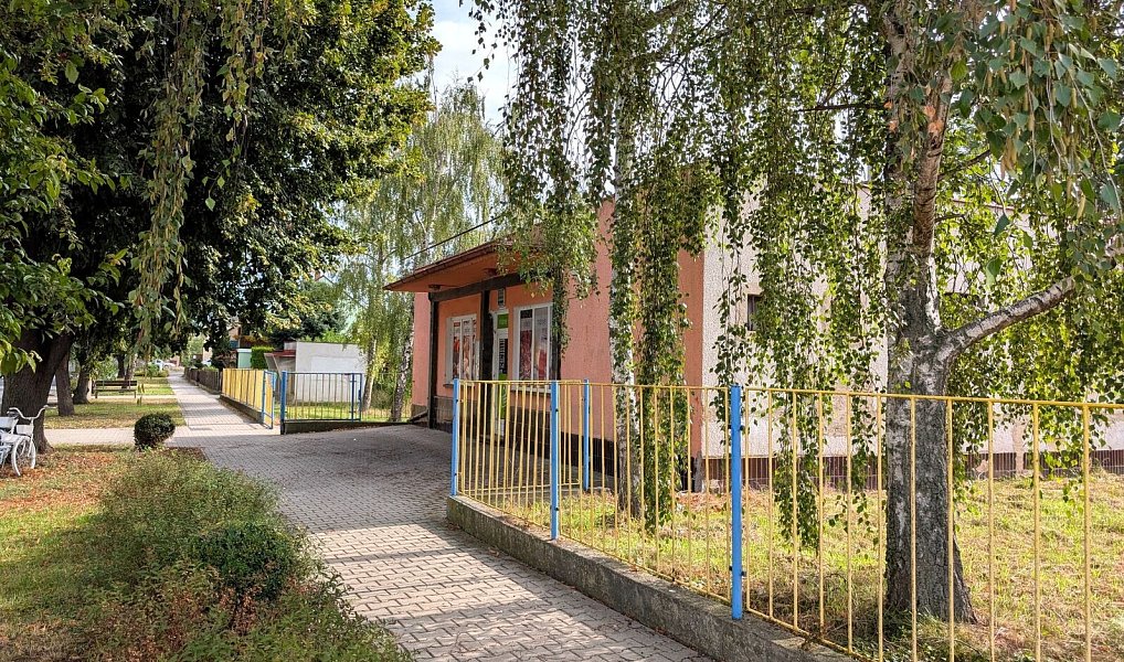 Prodej obchodních prostor 140 m², Lukavec – náhled fotky 2