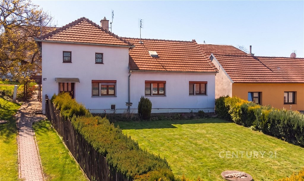 Prodej domu 110 m² s pozemkem 311 m² — photo 2