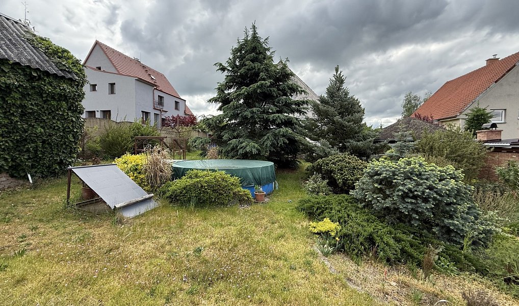 Prodej domu 198 m² s pozemkem 800 m², Kly – náhled fotky 37