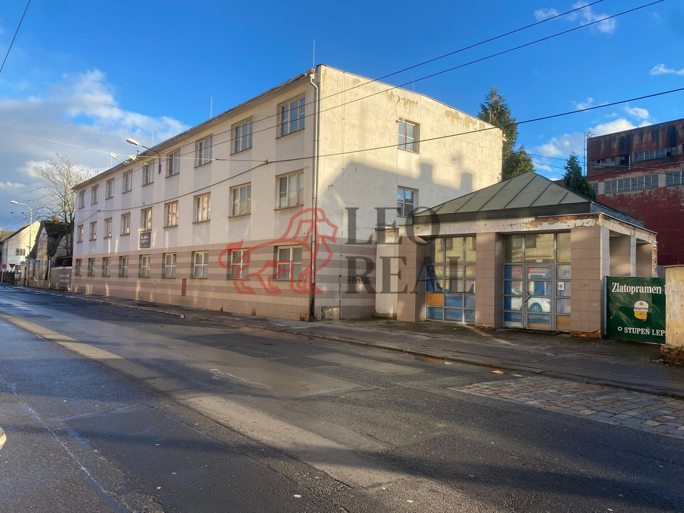 Prodej kanceláře 1 250 m² – fotografie 2
