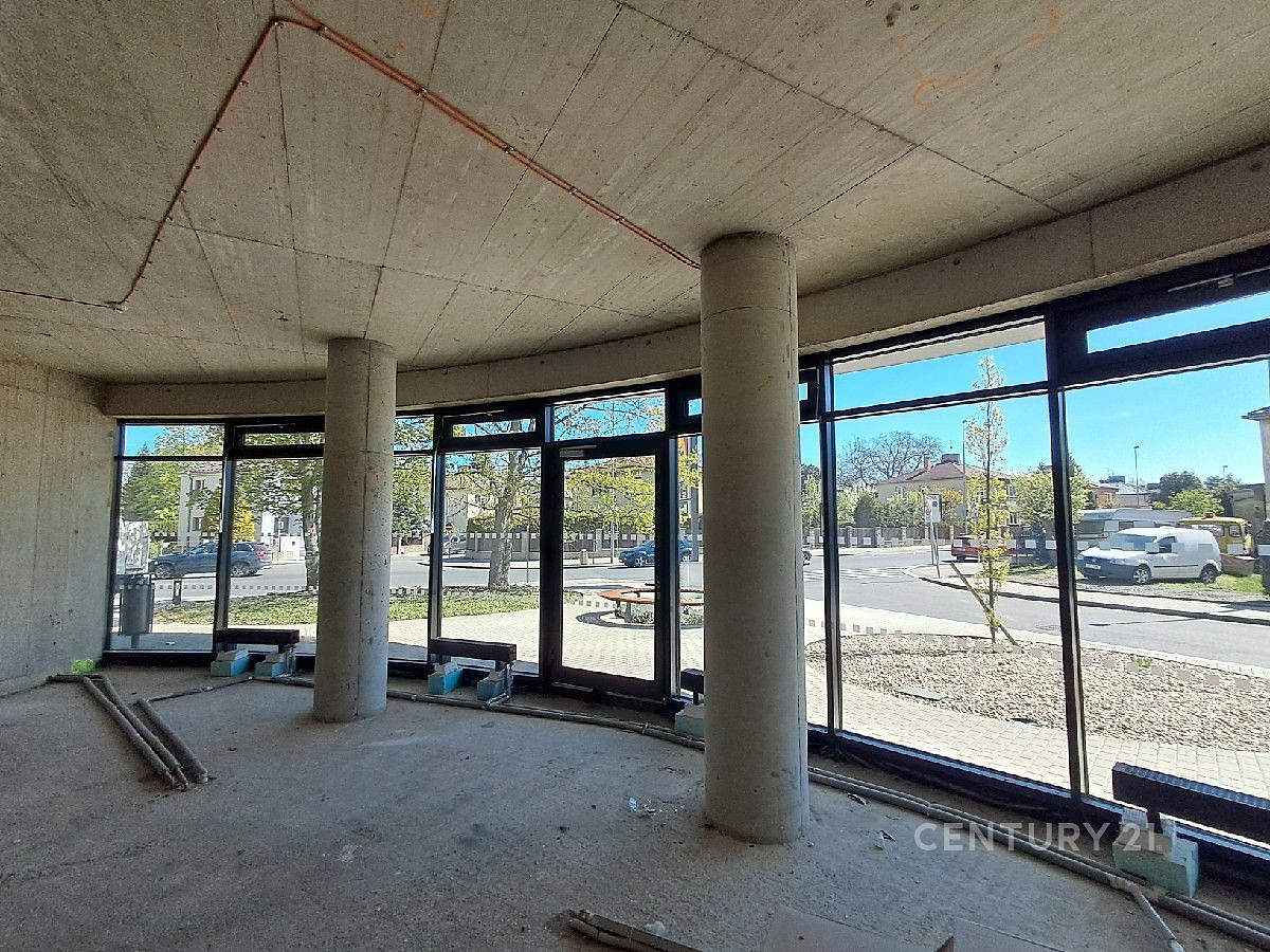 Prodej obchodních prostor 84 m² – fotografie 5