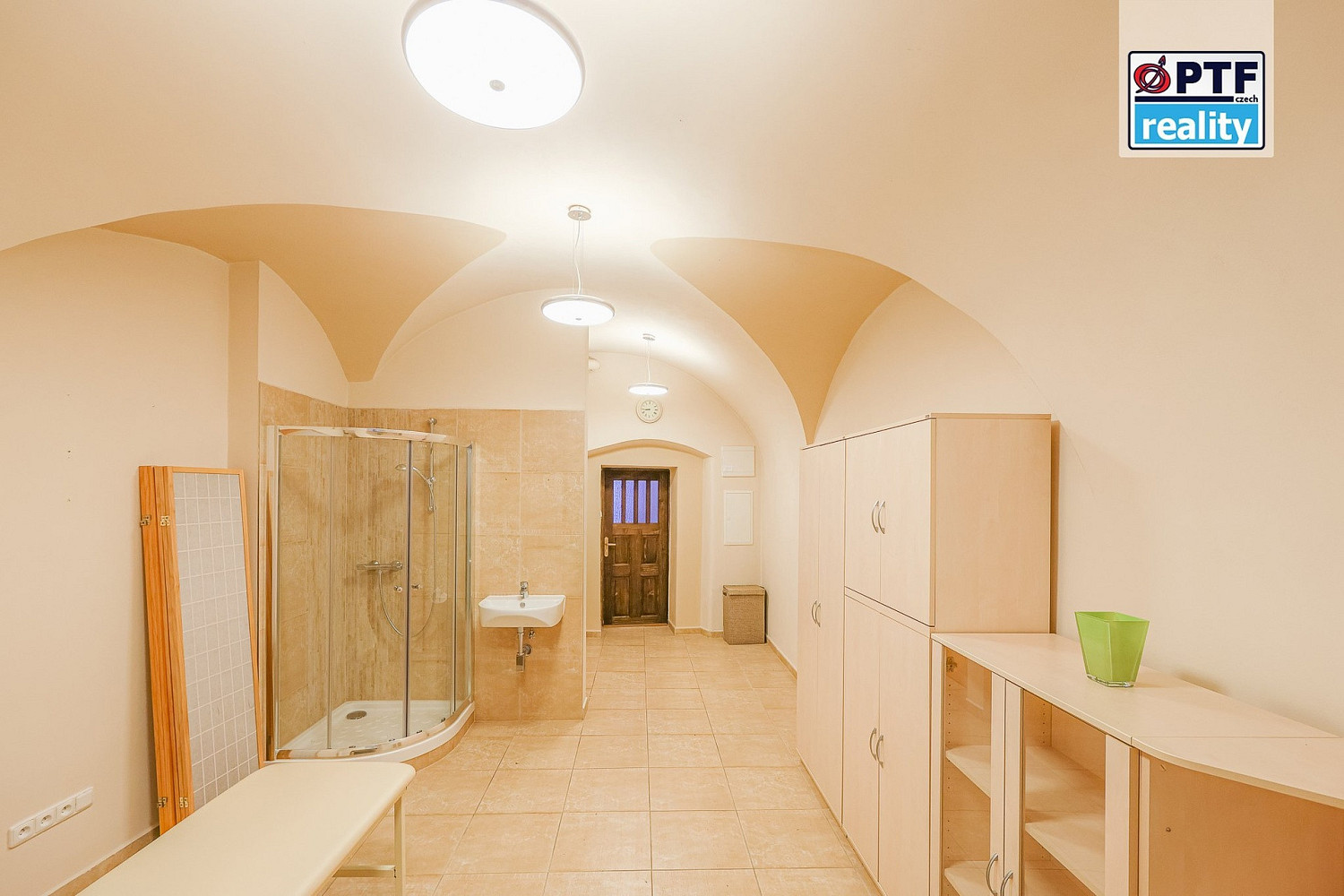 Pronájem obchodních prostor 25 m²