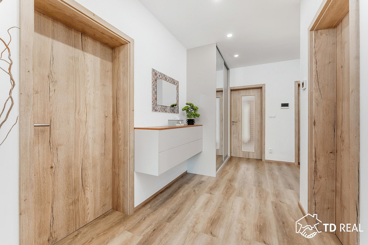 Prodej domu 207 m² s pozemkem 1 077 m² – fotografie 5