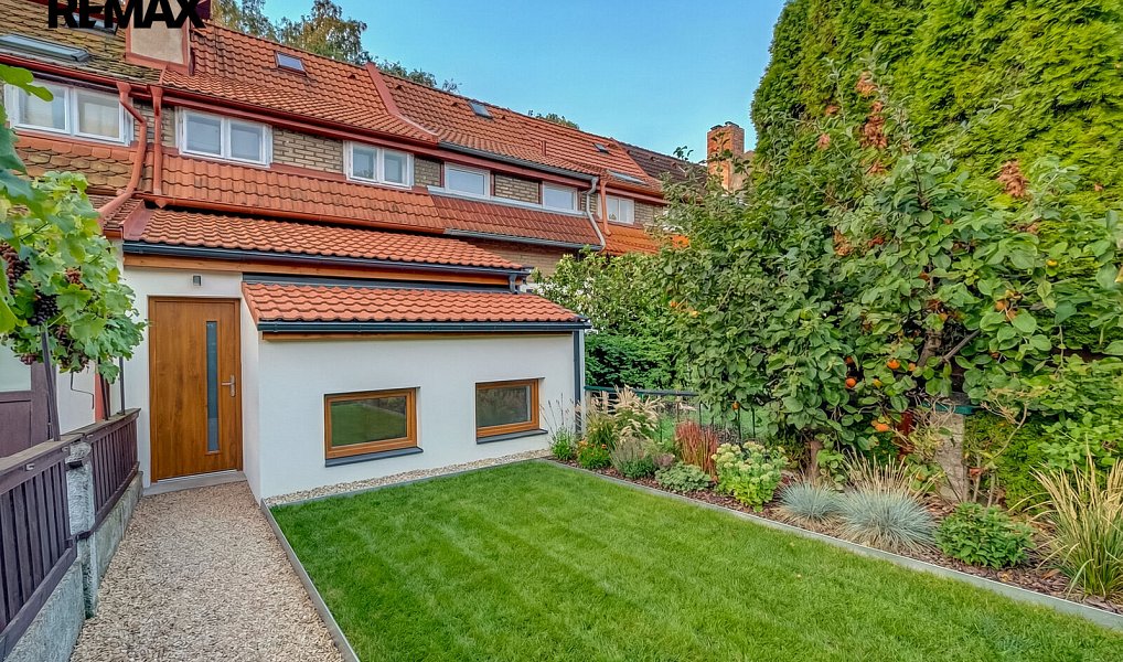 Prodej domu 100 m² s pozemkem 74 m², Praha – náhled fotky 14