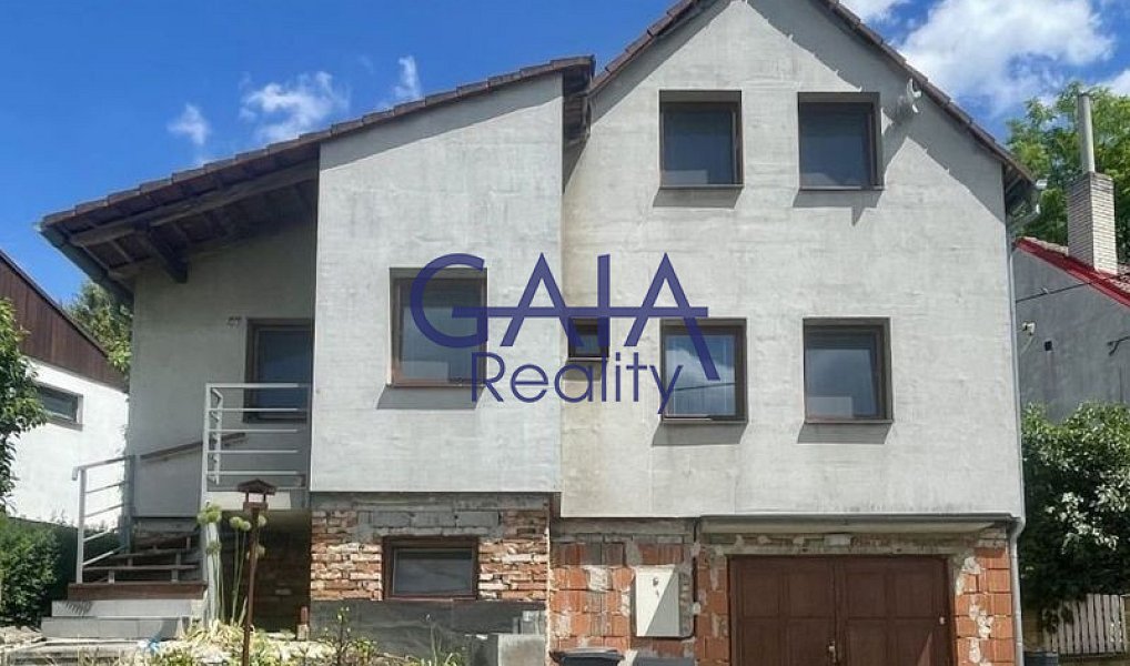Prodej domu 188 m² s pozemkem 272 m², Kostelec – fotka 1 z 23
