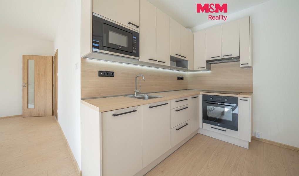 Pronájem bytu 1+kk, 41 m², Cheb