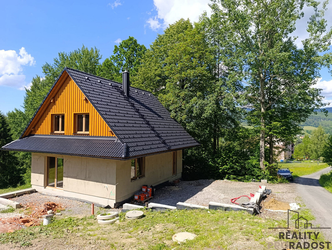 Prodej domu 177 m² s pozemkem 1 118 m²