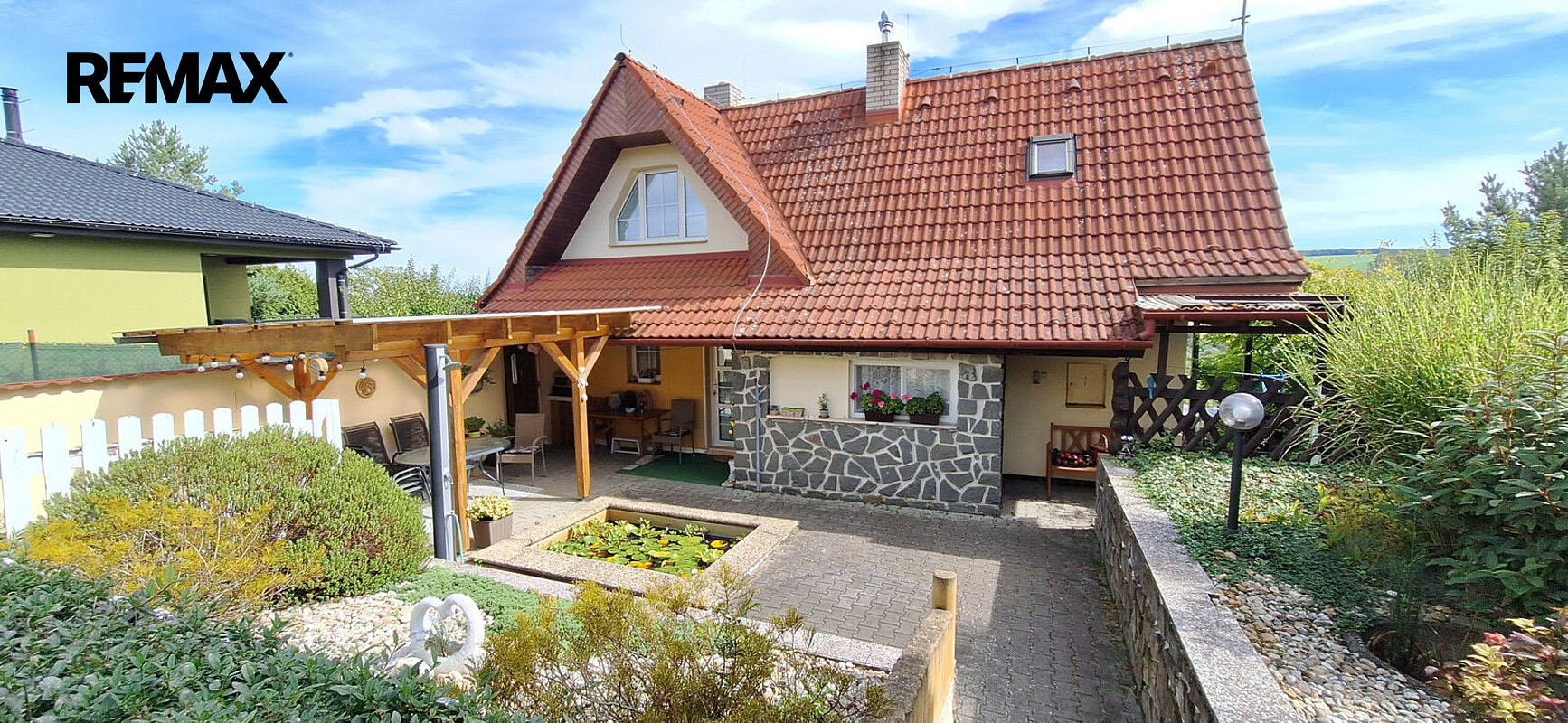 Prodej domu 92 m² s pozemkem 982 m² – fotografie 2