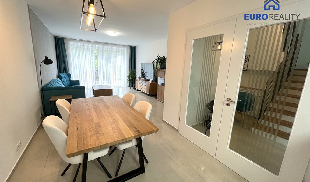 Prodej domu 194 m² s pozemkem 149 m², Mariánské Lázně – fotka 1 z 31