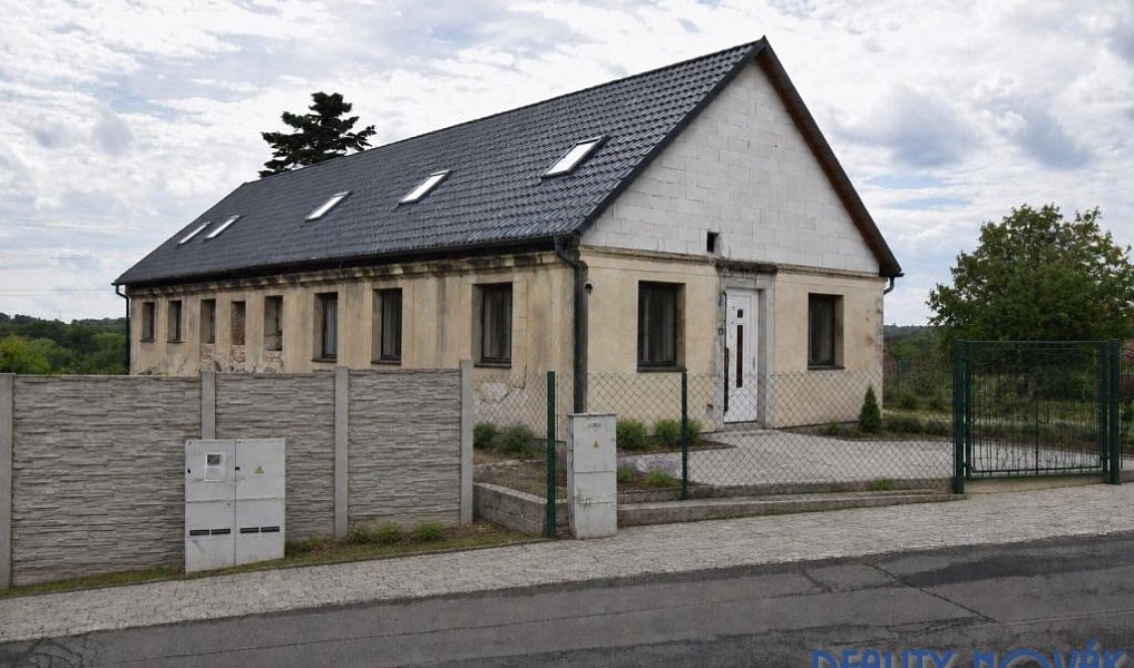 Prodej domu 425 m² s pozemkem 914 m², Ústí nad Labem – fotka 1 z 15