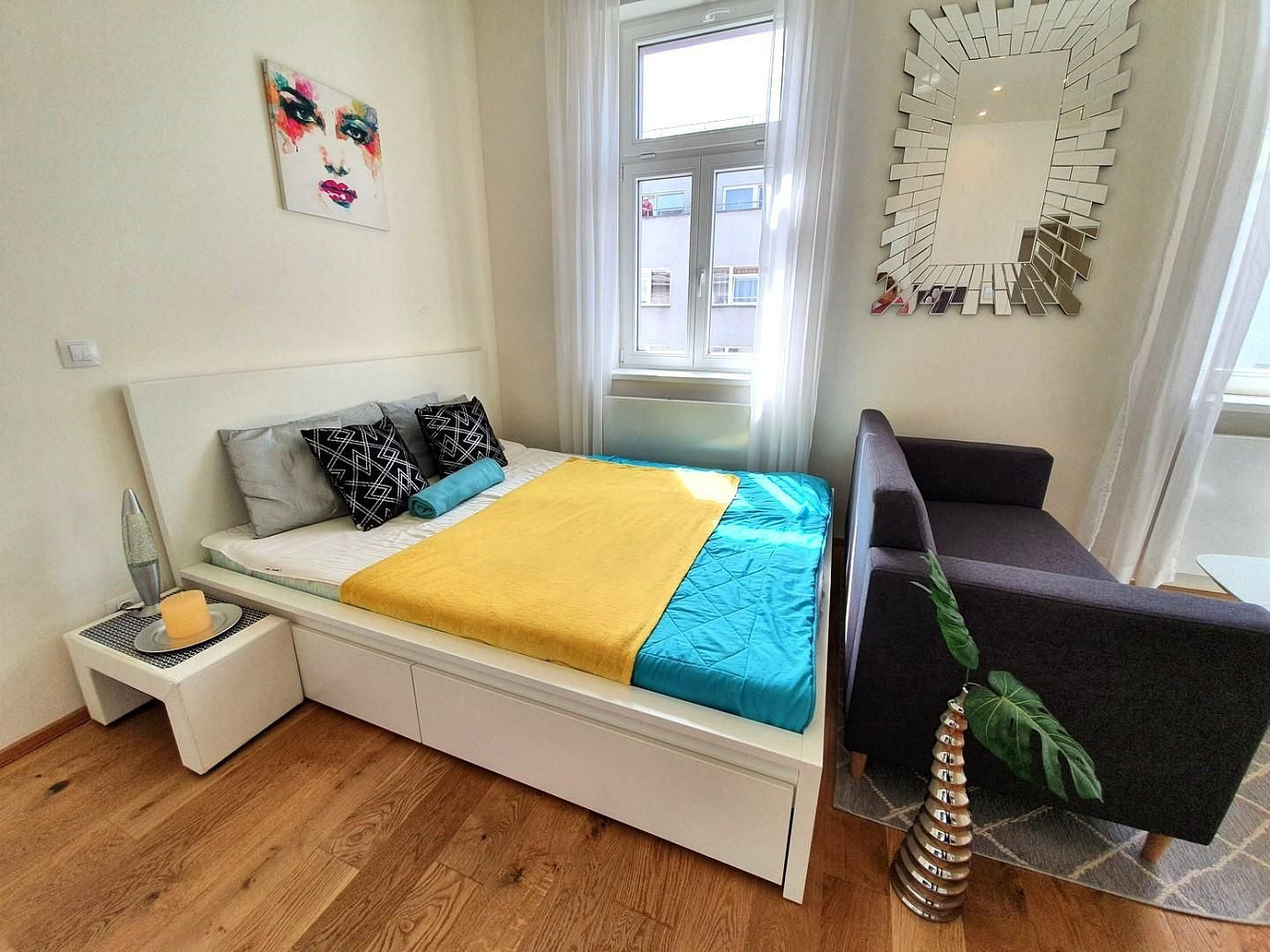 Pronájem bytu 1+kk 28 m² — photo 3