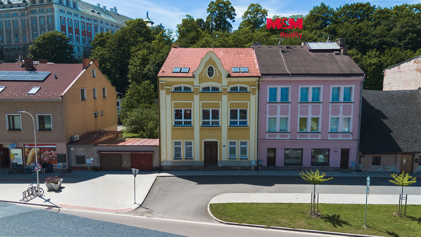 Prodej nájemního domu, činžáku 332 m²