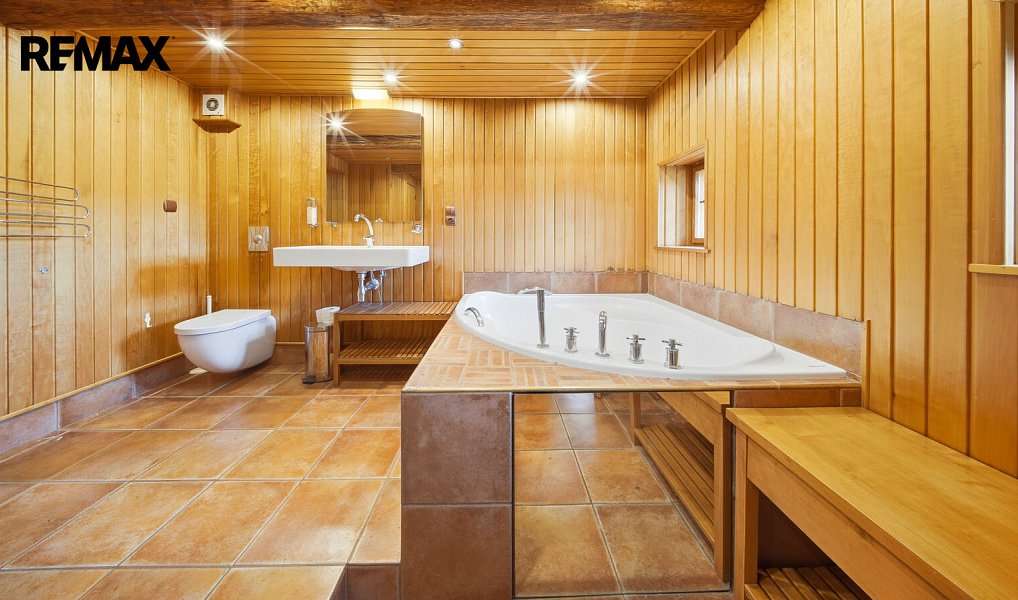 Prodej domu 556 m² s pozemkem 3 366 m², Cvikov – náhled fotky 28