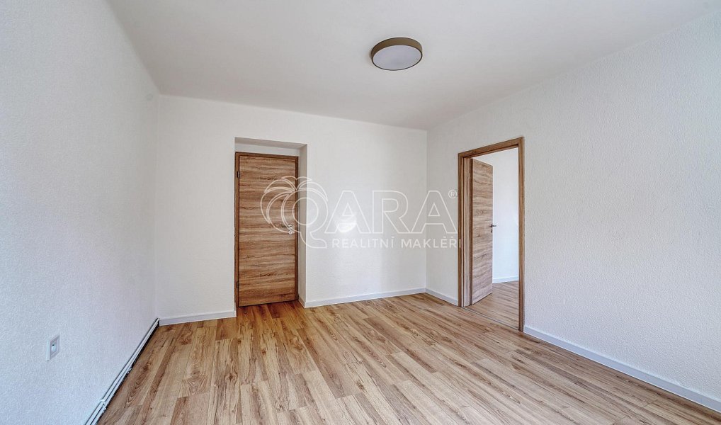 Prodej bytu 3+1 90 m², Vimperk – náhled fotky 12