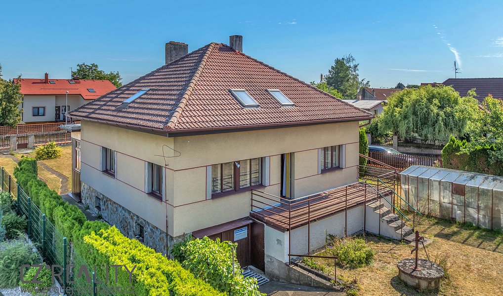 Prodej domu 164 m² s pozemkem 1 038 m², Sadská – náhled fotky 2