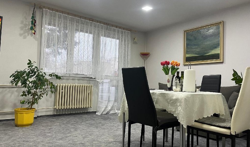 Prodej bytu 3+1 72 m², Kamenice – náhled fotky 3