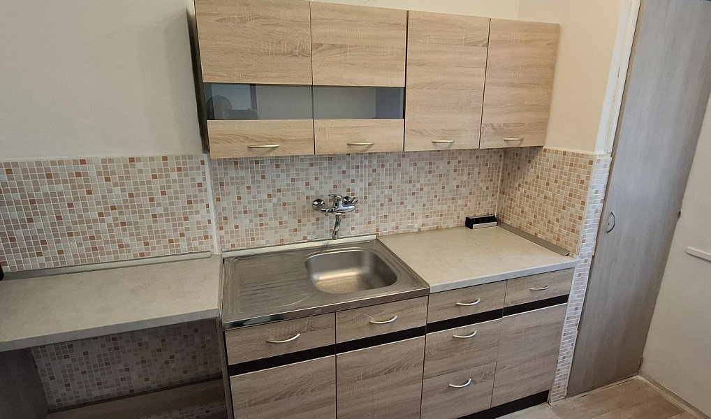 Prodej bytu 3+1 82 m², Lomnice – náhled fotky 7