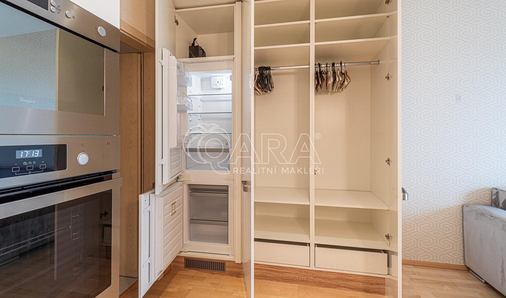 Pronájem bytu 1+kk 37 m², Praha – náhled fotky 7