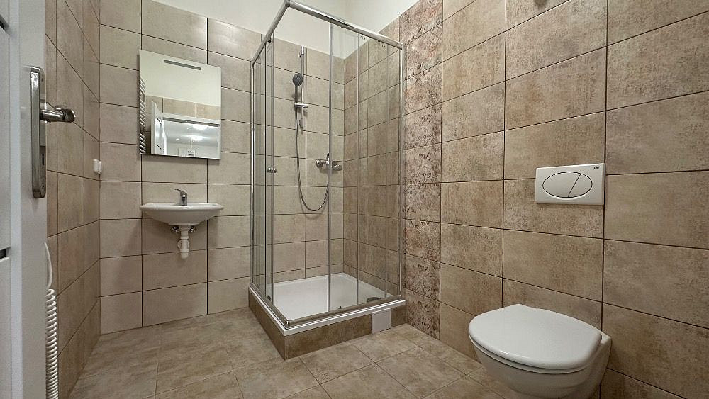 Pronájem bytu 2+kk 64 m² — photo 4