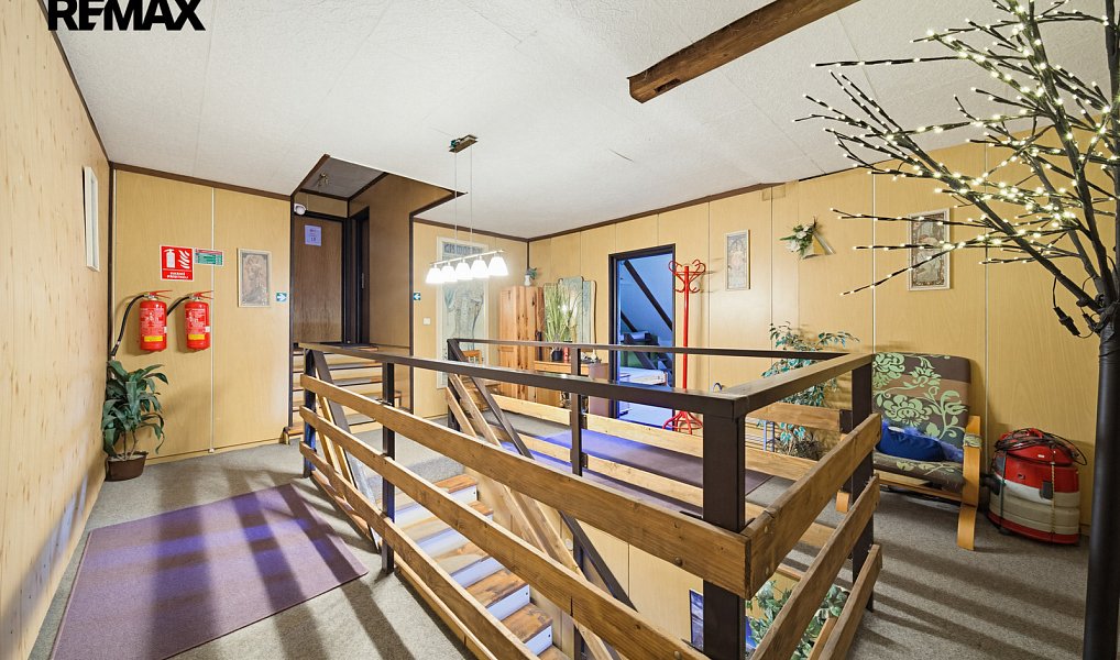 Prodej ubytovacího objektu 980 m², Potůčky – náhled fotky 29