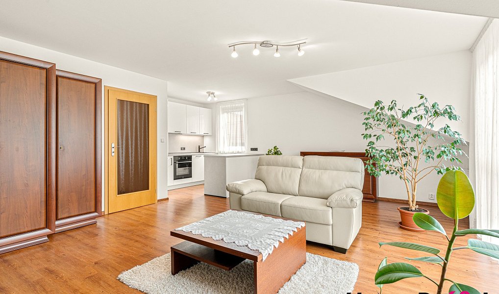 Prodej domu 187 m² s pozemkem 422 m², Praha – náhled fotky 15