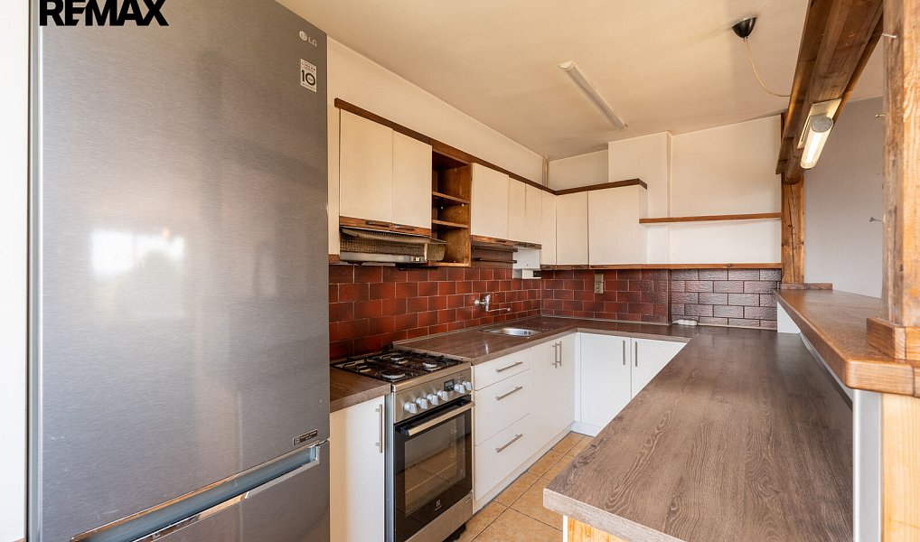 Prodej domu 408 m² s pozemkem 843 m², Pozlovice – náhled fotky 8
