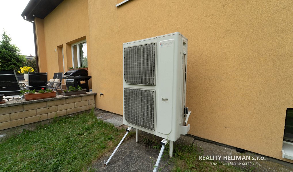 Prodej domu 154 m² s pozemkem 1 844 m², Jenštejn – náhled fotky 41