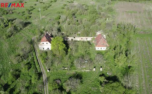Prodej komerčního pozemku 18 760 m², Ploskovice, okres Litoměřice