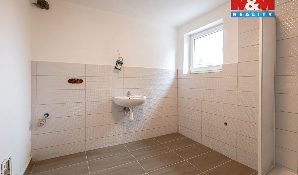 Prodej komerčního objektu (jiného typu) 160 m², Javorník – náhled fotky 19