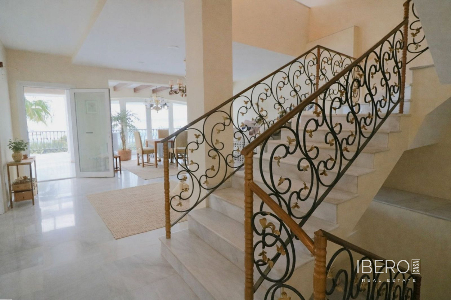 Prodej domu 499 m² s pozemkem 499 m² - Więcej