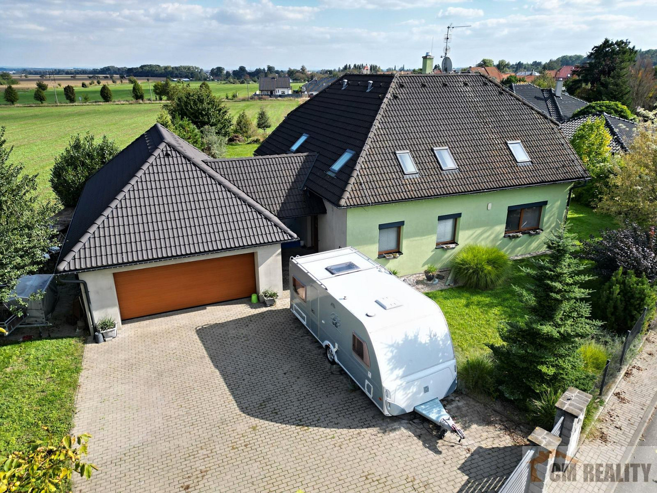 Prodej domu 197 m² s pozemkem 2 022 m² – fotografie 2