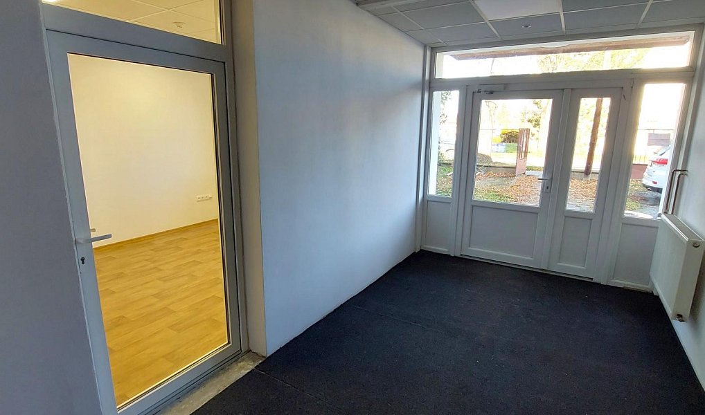 Pronájem kanceláře 15 m², Valašské Meziříčí – náhled fotky 9