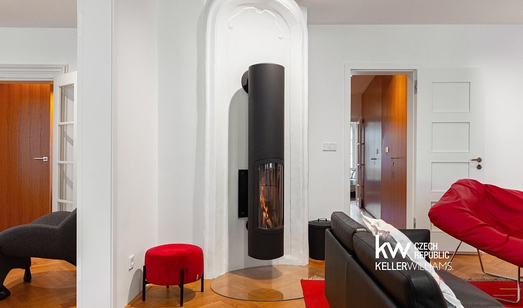 Prodej bytu 6+kk 231 m², Praha – náhled fotky 4