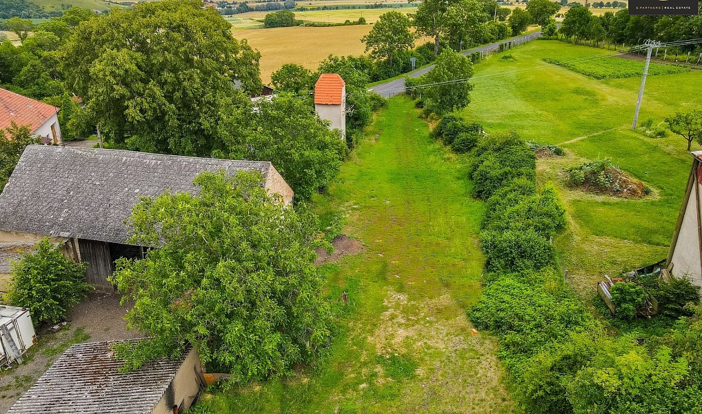 Prodej domu 640 m² s pozemkem 2 342 m², Chožov – náhled fotky 5